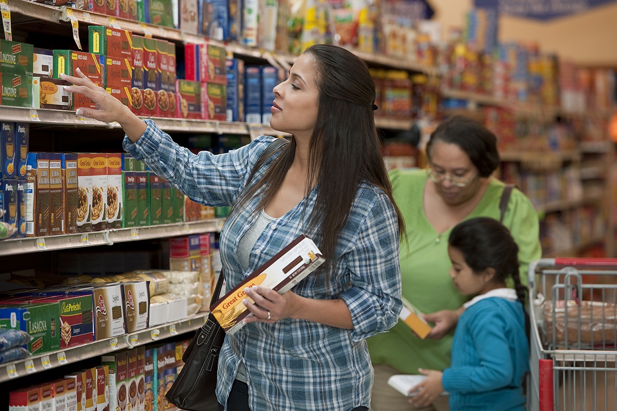 Grocery shopper -- Keeping it safe and traceable throughout the food supply chain