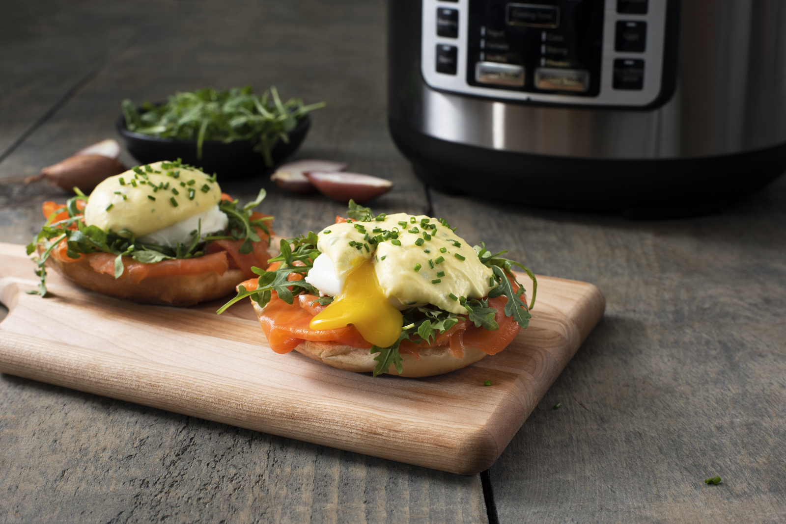 New multi cooker makes sous vide simple for the home cook [Image: Eggs Benedict in front of a multi cooker]