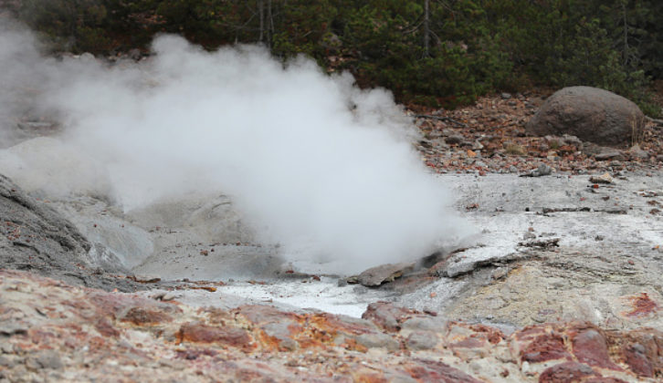 Geothermal heat: Warmth as steady as a rock